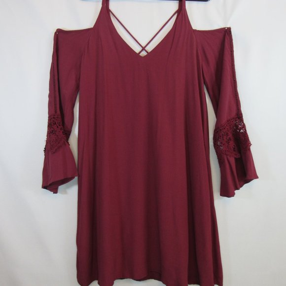 astr the label Burgundy Cold Shoulder Bell Sleeves Dress - Picture 2 of 10